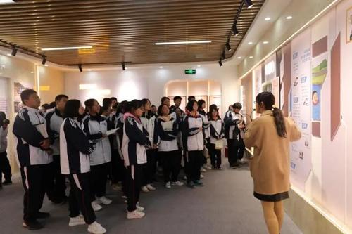 1660198583611066266.jpg 1660198583611066266.jpg