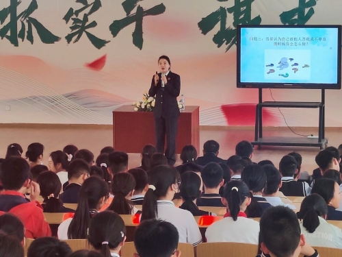 1711524137892061633.jpg 69176076e686f1242819f580c8c581ca.jpg