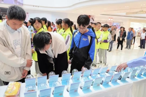 <span style='background-color:;'><span style='background-color:;'>17510164952</span></span>78021349.jpg