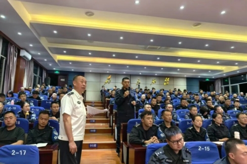 <span style='background-color:;'>17618755913</span>33022477.jpg 640.jpg