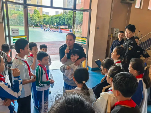 1764298560650055893.png 2.png