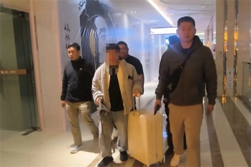 嫌疑人悉数落网.jpg